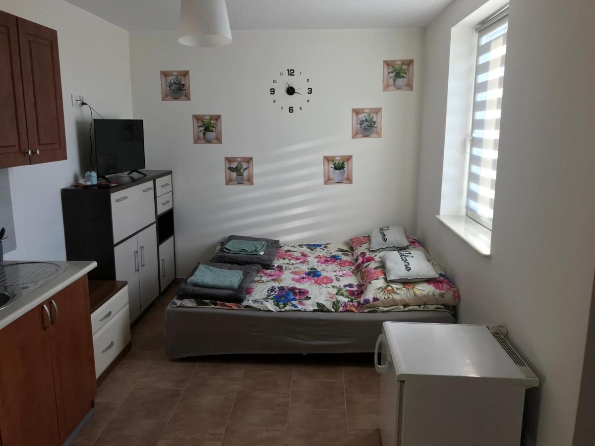 Kris Apartment Kajetany Zewnętrze zdjęcie